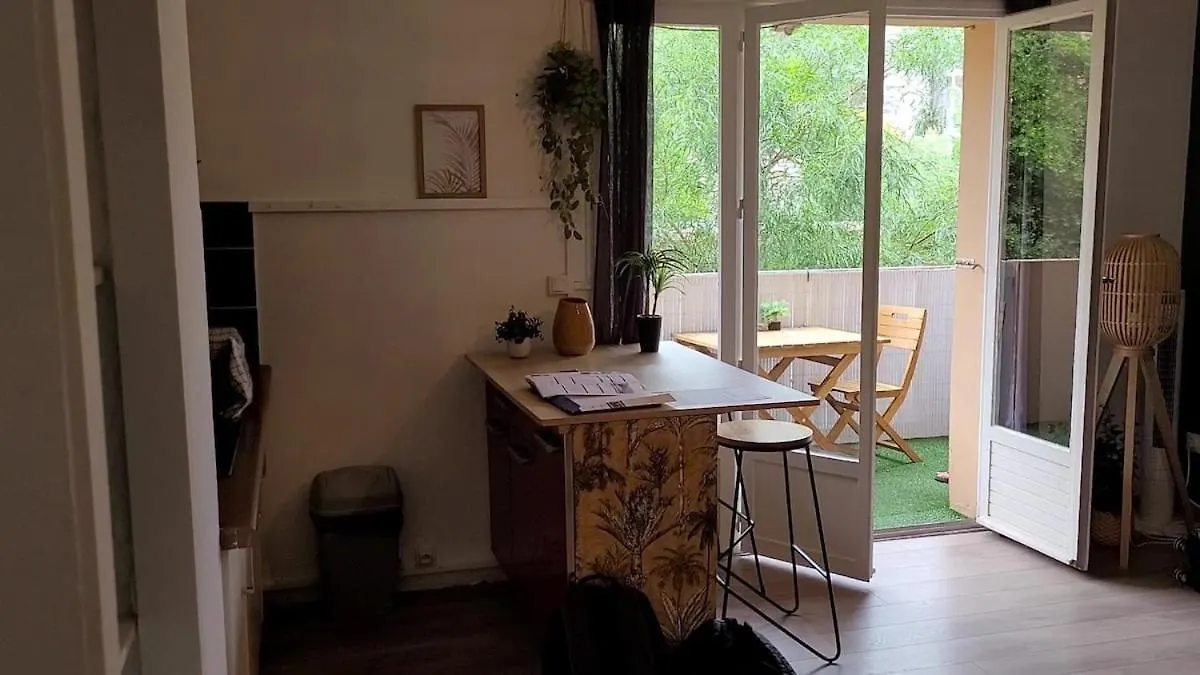 Joli T2 A Giens Apartment Hyeres